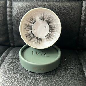 WINKCLIQUE PEARL BITTY BOX